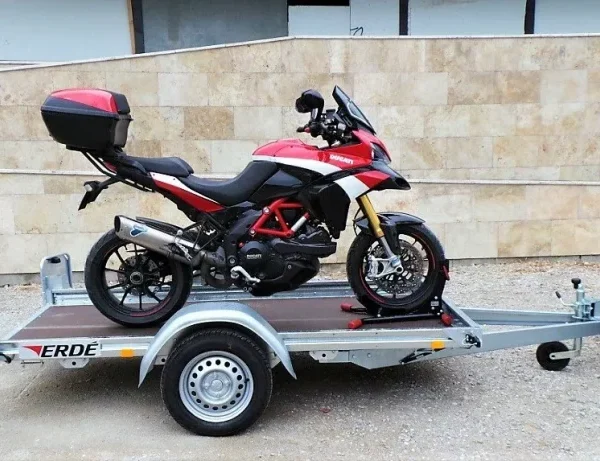 Porte moto 2,50m x 1,30m 750 kg erde