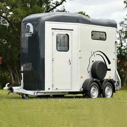 Remorque à chevaux – van touring country